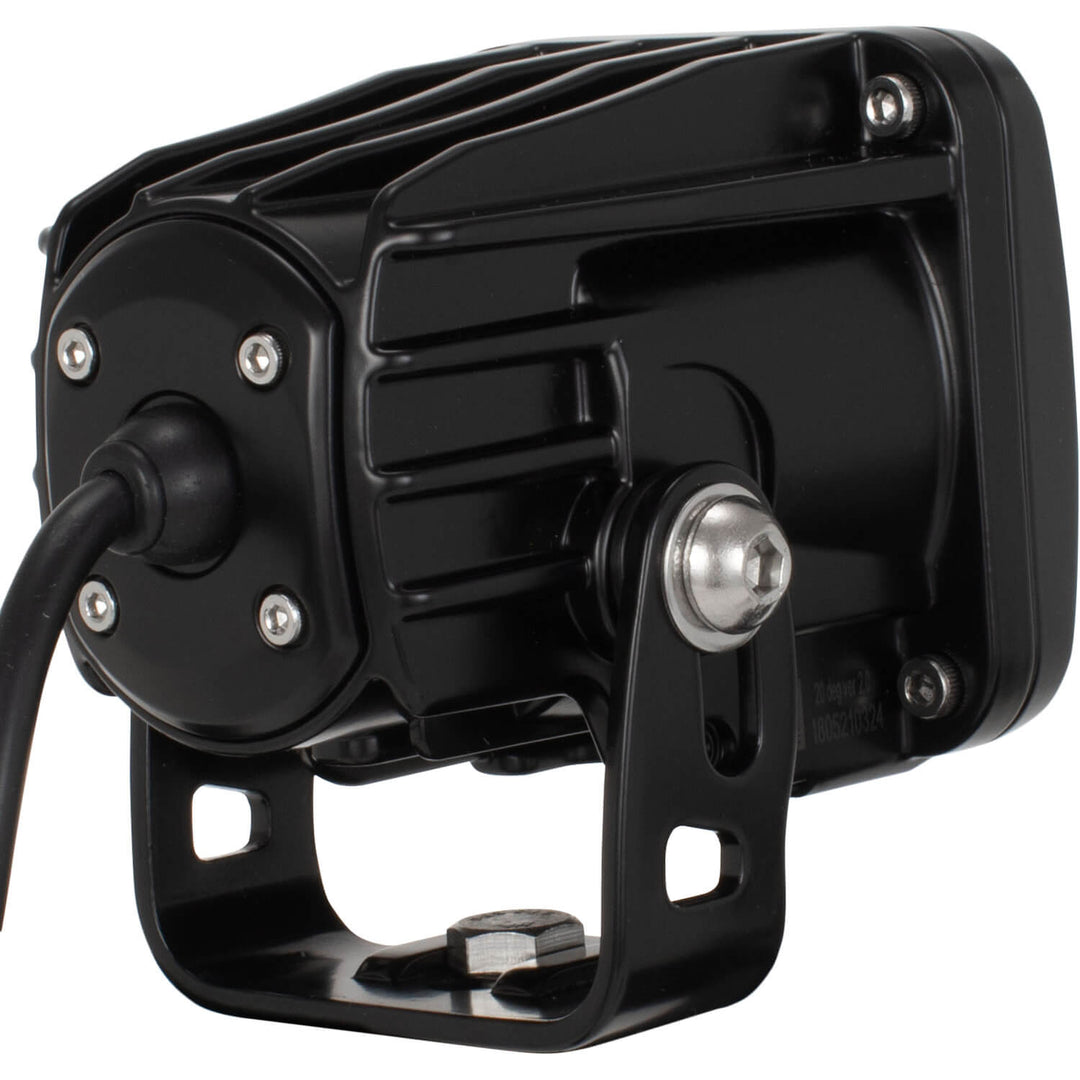 Luz LED Optimus cuadrada de haz de 10º de 3"