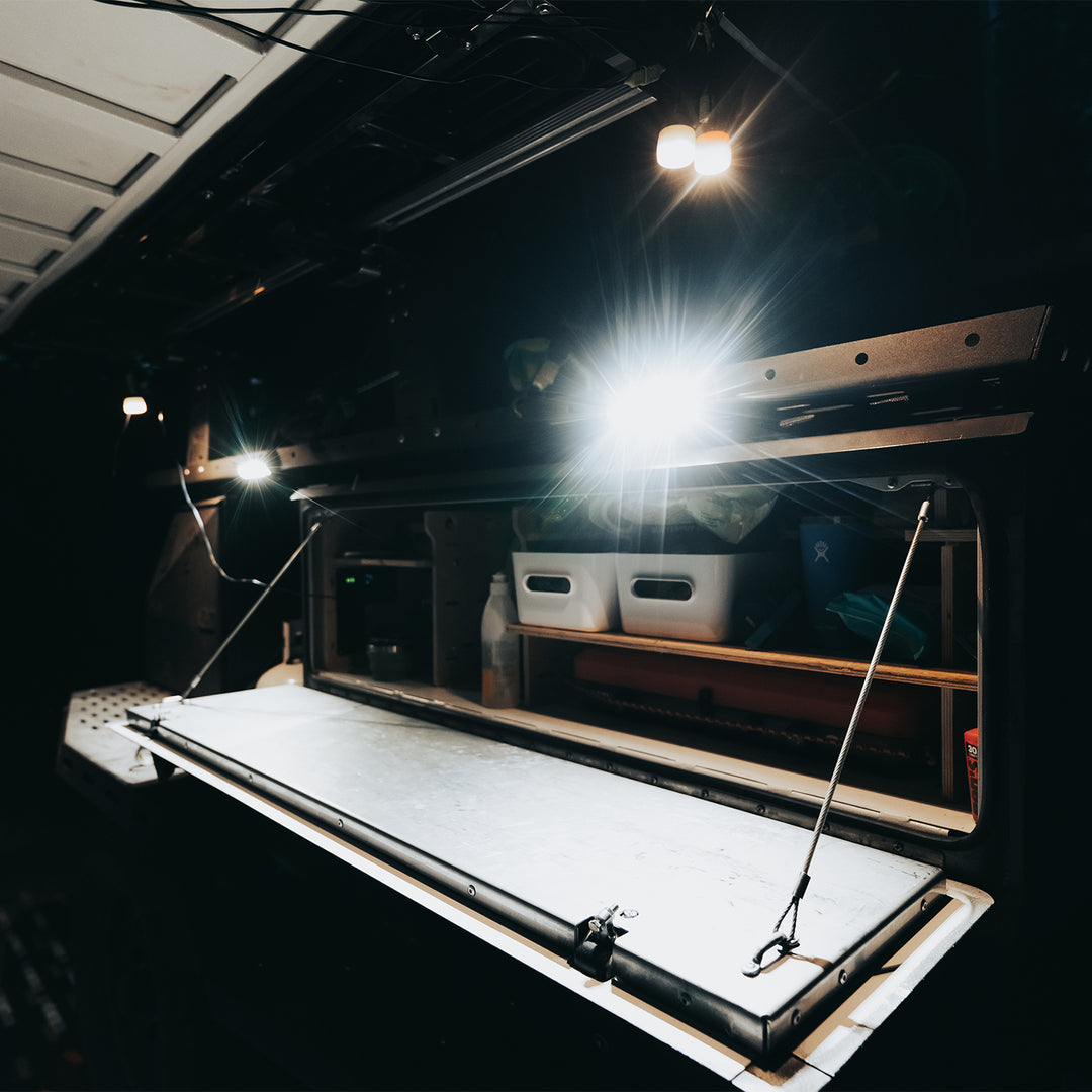 Luz de Escena LED de Montaje Superficial de 6"